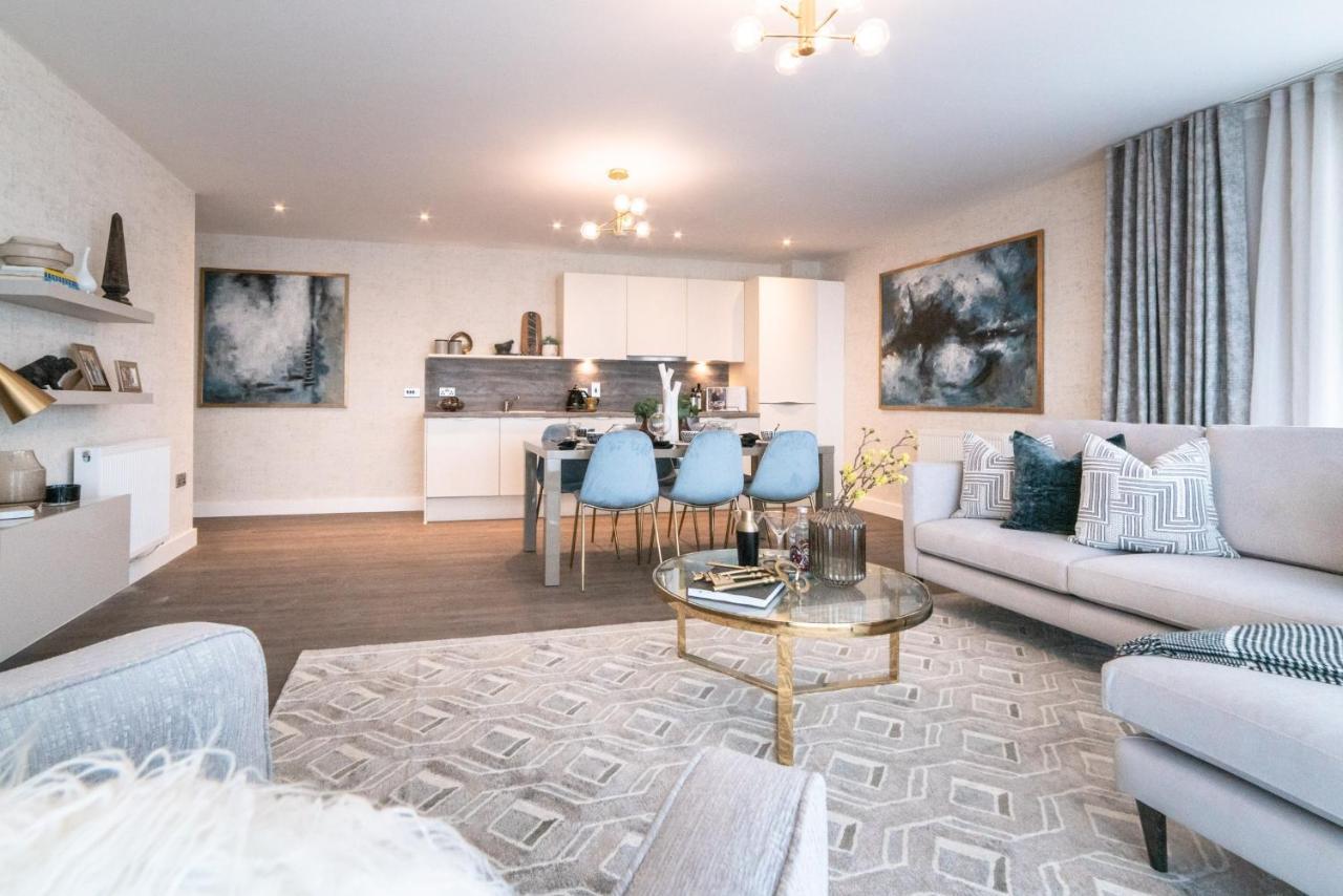 Seven Living Ashford - Modern And Spacious Apartments Extérieur photo